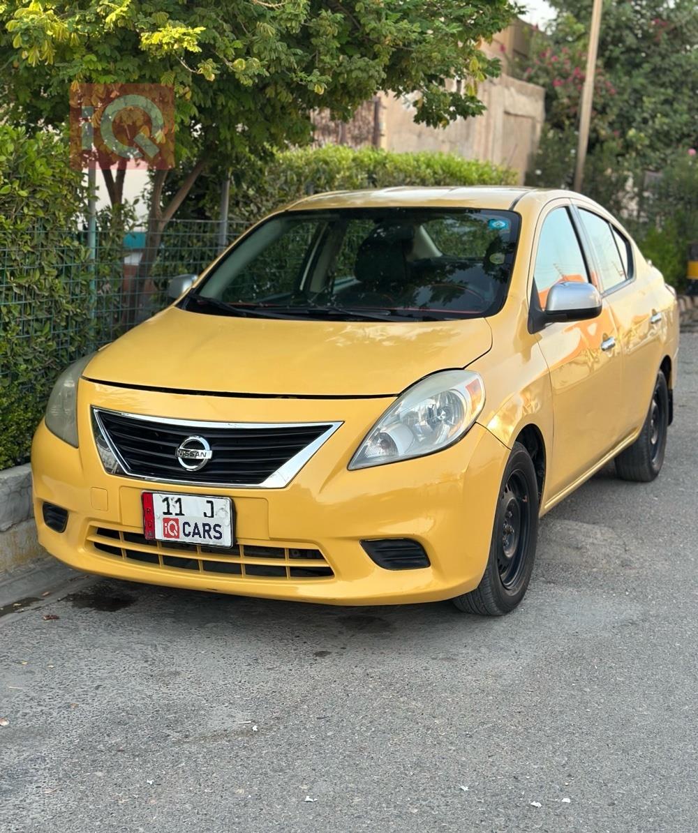 نيسان فيرسا